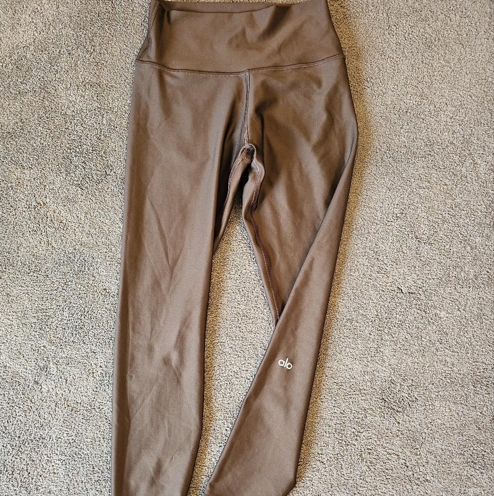 ALO Yoga Chocolate Brown Leggings